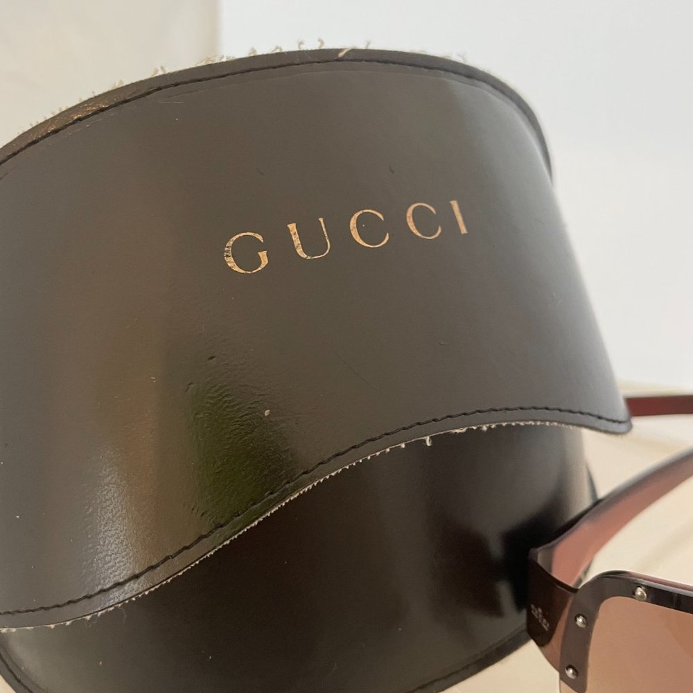 Gucci Sunglasses - Picture 3 of 6